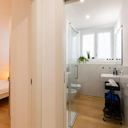 Govone Fashion House * Μιλάνο