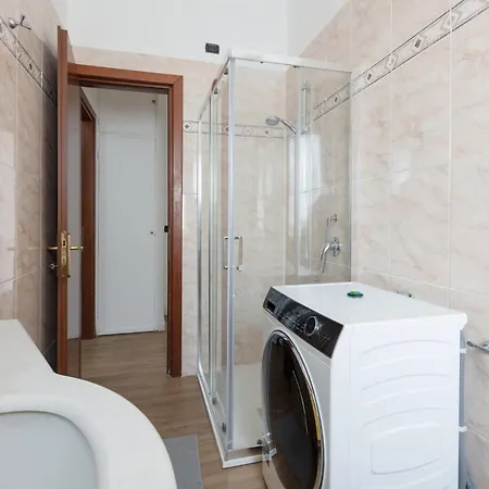 Appartement Guesthost - Corso Lodi Modern With Balcony