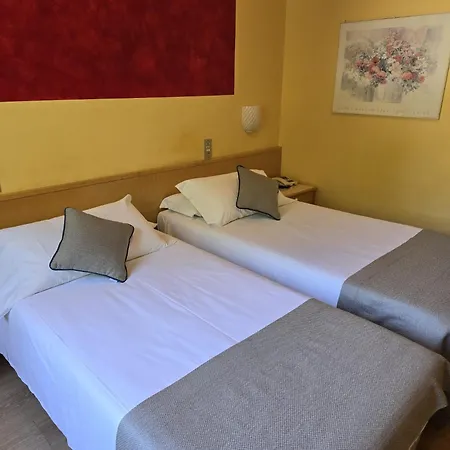 Mokinba Sant'ambroeus Hotell