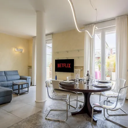 Glamorous Terrace Excl 3bdr A 300mt Da 밀라노