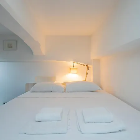 Youhosty - Porta Romana Sx *