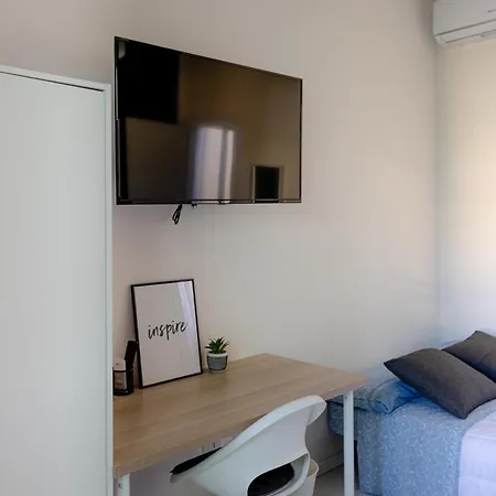 招待所 Behind Duomo *