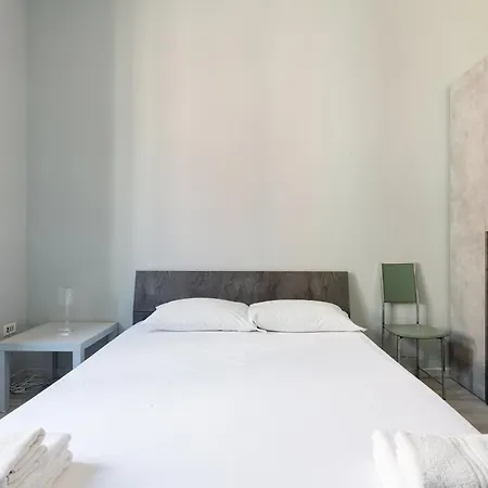 Apartment Guesthost - Turquoise Mini Flat Near Fs