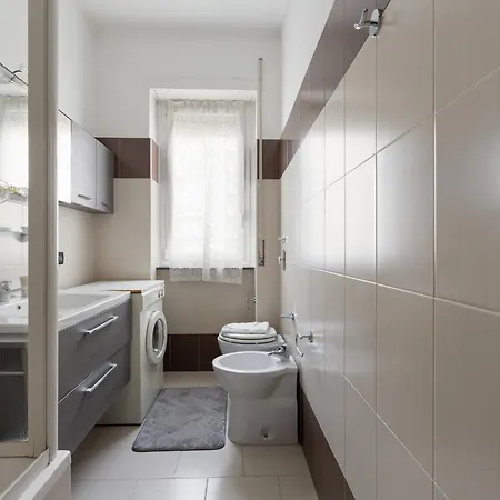 Guesthost - Bande Nere M1 Comfy With Balcony Apartamento *