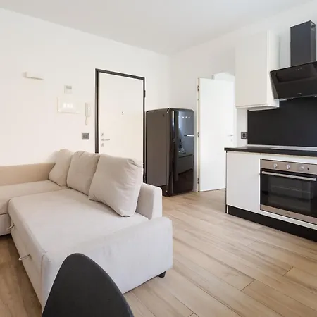 Διαμέρισμα Guesthost - Affori Centro M3 Lovely