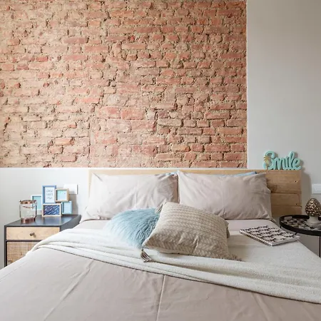 Stylish Studio, Skyline View, Modern Amenities شقة *