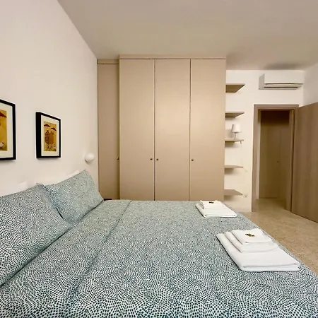 Apartment Navigli Milan