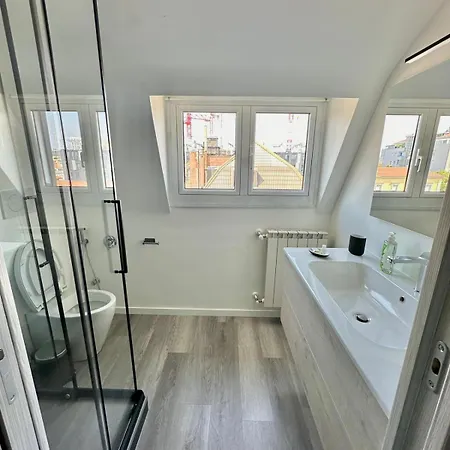 House Crocetta ميلان