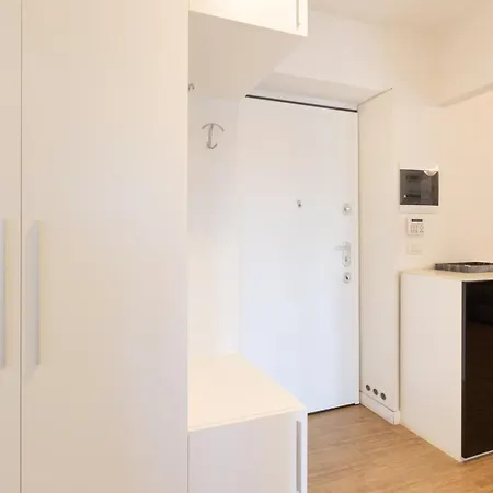 Ampio Bilocale Dateo - Mirable Pm Apartment