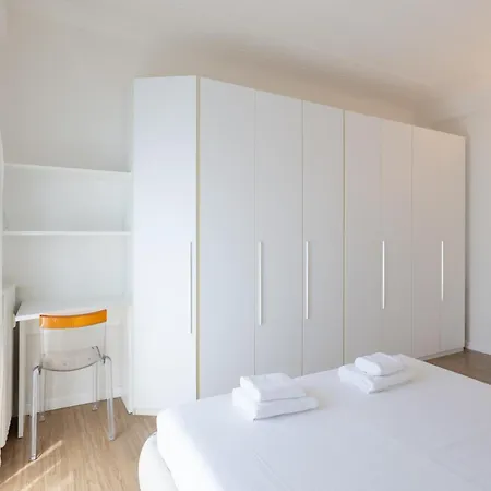 Ampio Bilocale Dateo - Mirable Pm Apartment