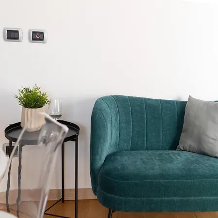 The Rent - Beautiful With Balcony In Porta Romana Apartmán Milán