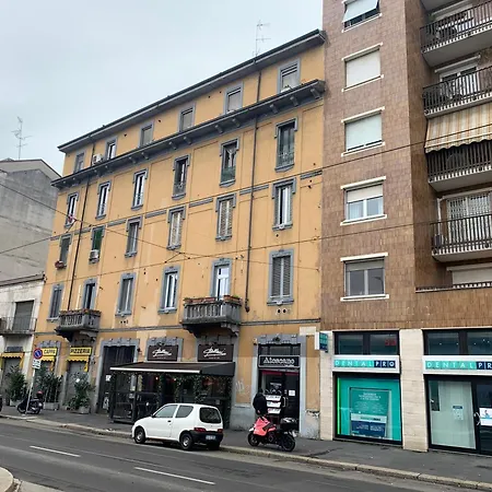 Apartman Ripa150 - Smart - Prada Bocconi Ieo Ied Forum Assago Navigli Duomo15min