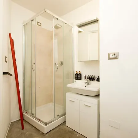 Elegante Dimora Garibaldi - 15 Min To Duomo شقة ميلان