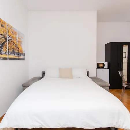 Habitación en casa particular Brown Milán