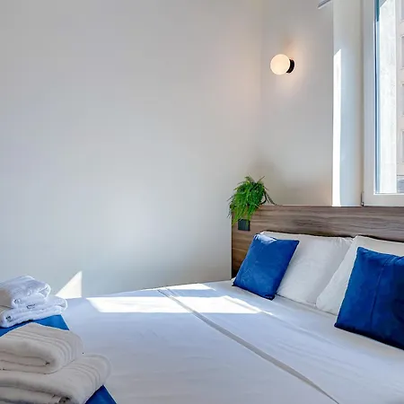 Porta Venezia - Luxy - 6 بيت ضيافة