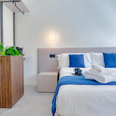 Porta Venezia - Luxy - 6 بيت ضيافة