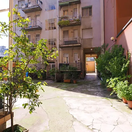 Primopiano - Carcano アパート