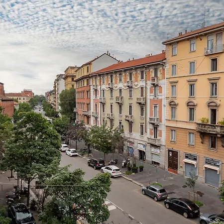 Xenia - Historic In Porta Romana Apartment *