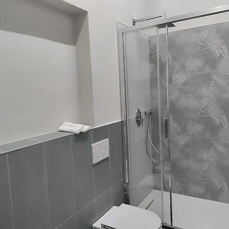Tortona Apartmán *