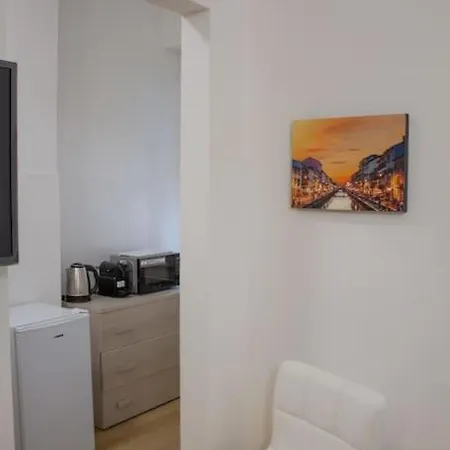 Navigli - Exclusive Private Apartment