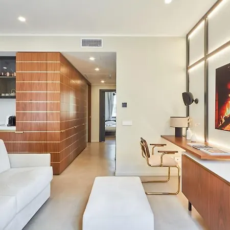 Easylife - Luxury Design With Jacuzzi Apartment