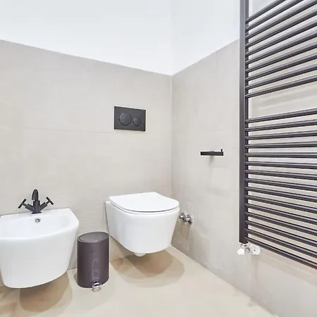 Easylife - Luxury Design With Jacuzzi Milan