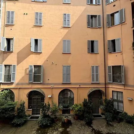 Grazioso In Moscova Apartment