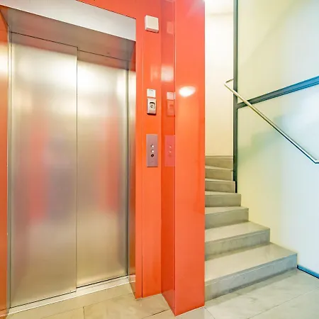 Arcimboldi Terrace - Parking Private Included, Free Wifi & Ac