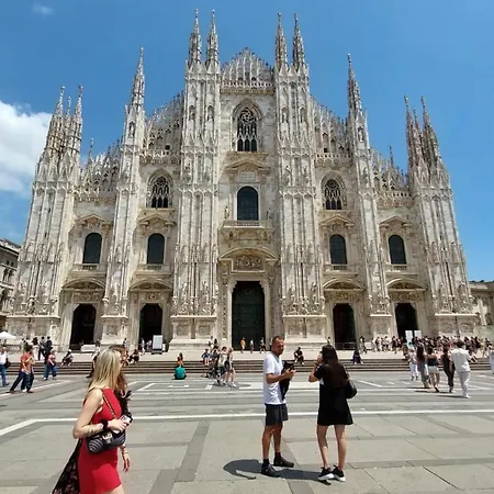 Disciplini A 5 Min Dal Duomo Апартаменты