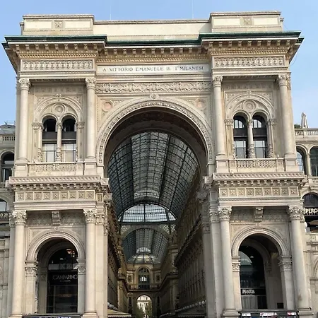 Disciplini A 5 Min Dal Duomo Апартаменты Милан