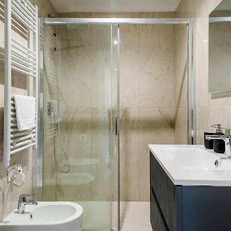 Velasca Tower Apartment Mailand