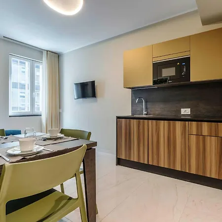 Velasca Tower Apartament *