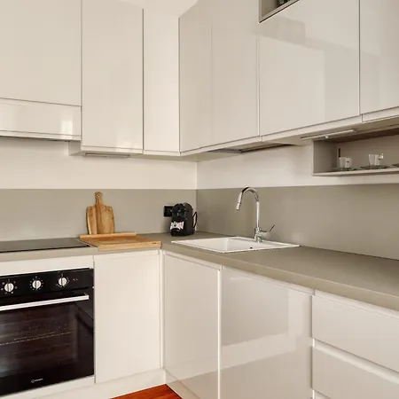 Cozy Flat In Station - 4 Pax Mediolan