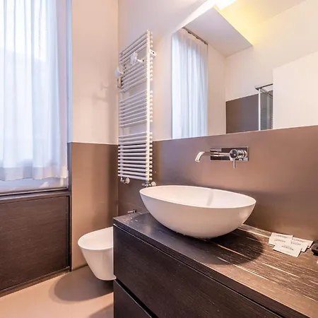 Pr Curt Apartmán Milán