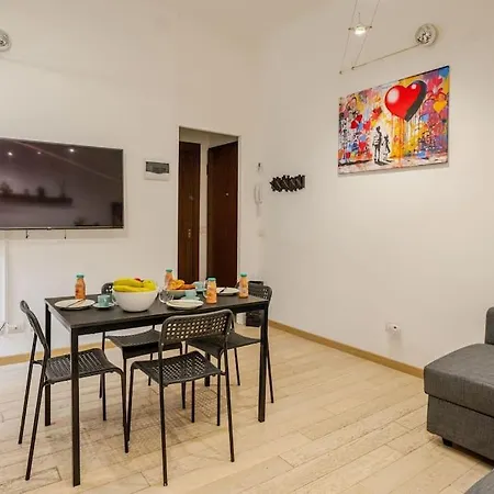 I Simple & Smart I Prime Location, Metro Nearby Διαμέρισμα *