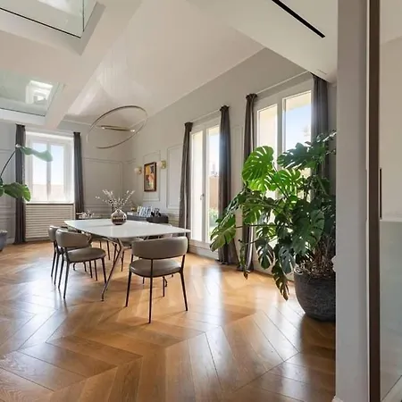 Apartamento Situado En Un Edificio De Principios Del Siglo Xx. * ミラノ