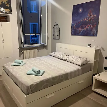 Daire Porta Romana Experience - Authentic Milanese Flat Milano