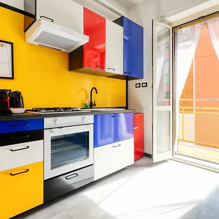 Casa Mondrian; Ac And Fast Wi-fi Apartament
