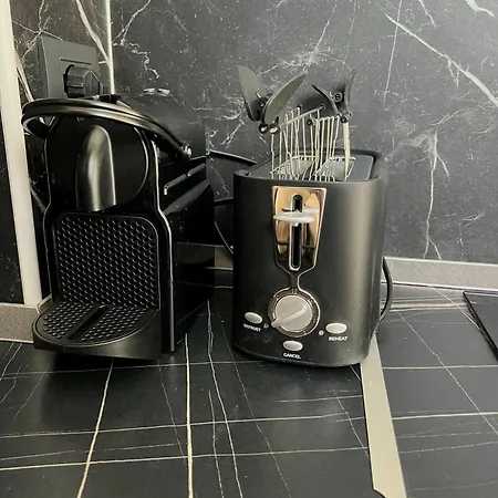 Moderno Ed Elegante Loft Con Balcone Διαμέρισμα