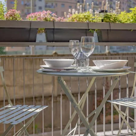 Comfy & Chic Near Universita Iulm & Famagosta-ideal For Work