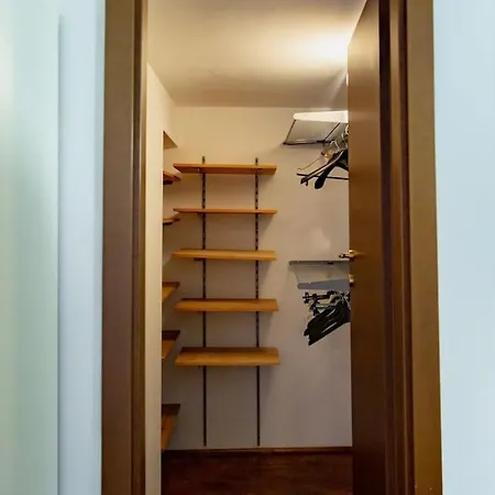 2 Min Da Porta Genova - Elegante Bilocale Apartament