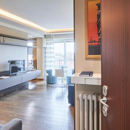 Easylife - - Menotti 2a - Porta Venezia Milán