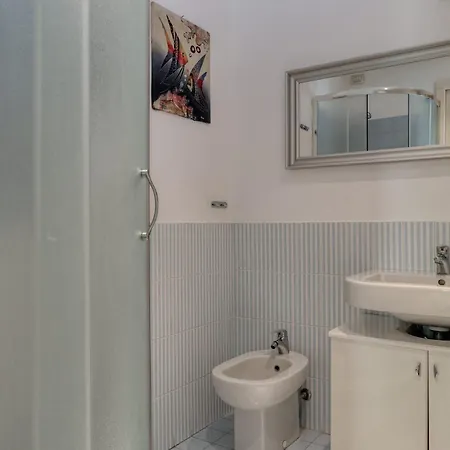 Joivy Warm & Airy Flat Near The Centre מילאנו