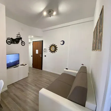 Modern - 10 Min From Station And Shops Milán