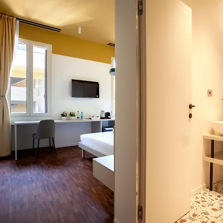 Cvm 19 Hotel