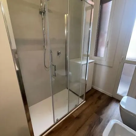 Lula - Zara M3-m5 Milan