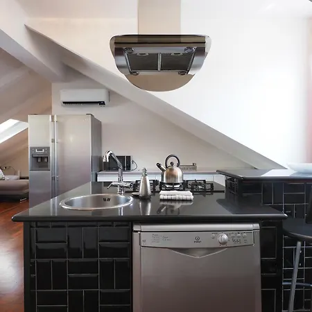 Primopiano - Savona C * Milan