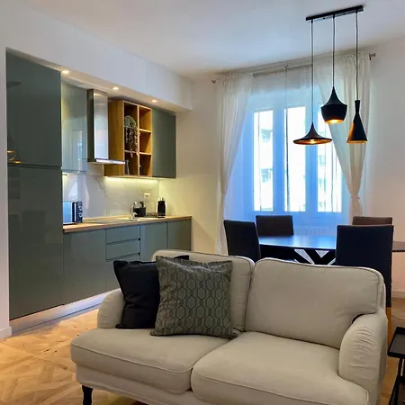 شقة Modern 2 Bedrooms - Cino 15 ميلان