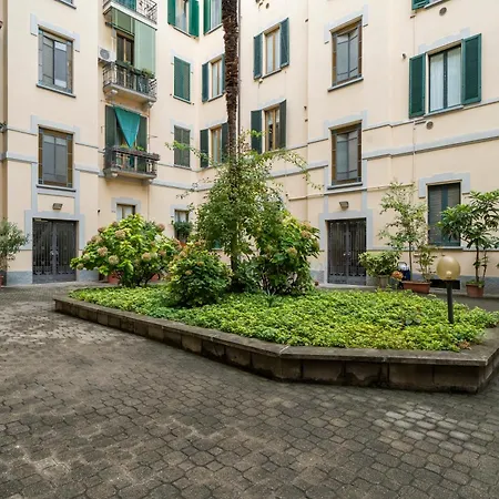 Locanda Easylife - Classic And Comfy Porta Romana Flat Milano