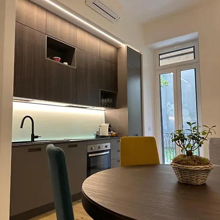 Apartmán Lr Deluxe - Porta Venezia - Bilocale Con Giardino Privato